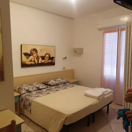 Aurelia 2*