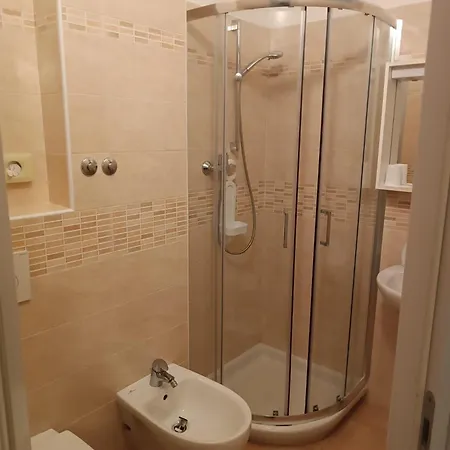 فندق Aurelia 2*
