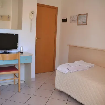 فندق Aurelia 2*