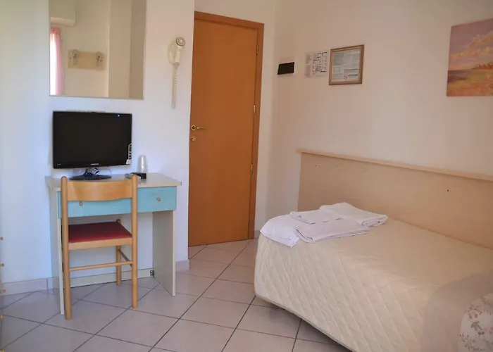 Otel Aurelia 2*