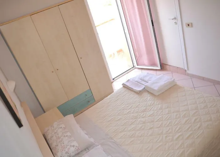 Aurelia ريتشيوني